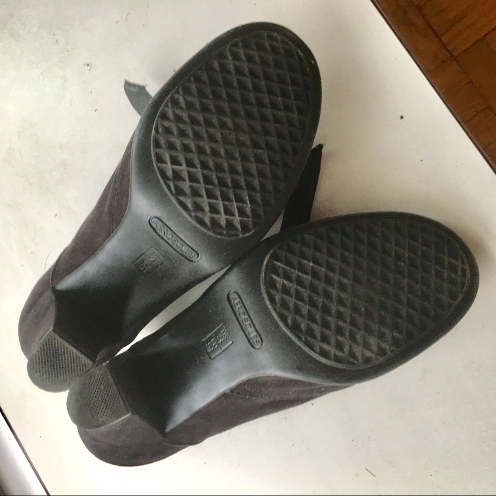 Shoe - Picture 4 of 4